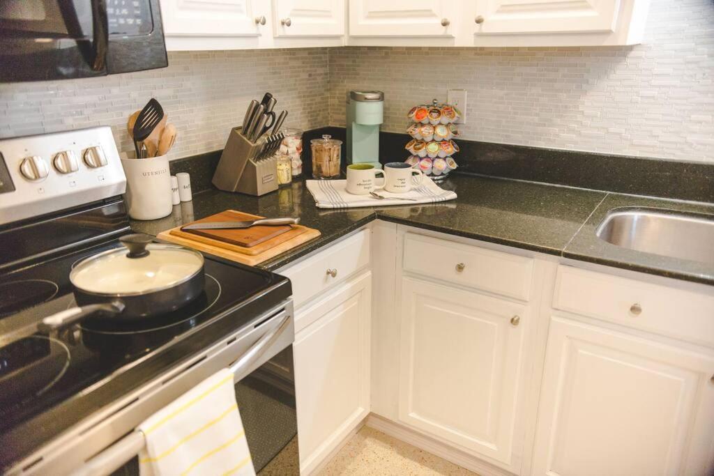 Charming Home, Minutes From The Beach Vero Beach Exterior photo