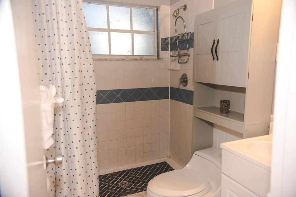 Charming Home, Minutes From The Beach Vero Beach Exterior photo